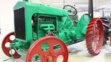 Jede traktor. Více jak dvacet typů traktorů v Zemědělském muzeu a možnost si expozici projet na traktůrku!