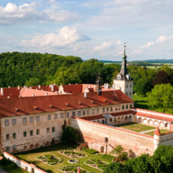 Podzim na zámku - Zámek Uherčice