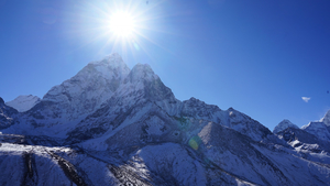 Zimní tajemství Everestu - Kolem světa na + For Bikes