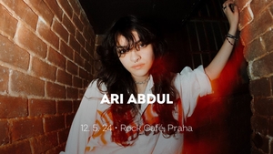 Ari Abdul na první zastávce v Praze v Rock Café