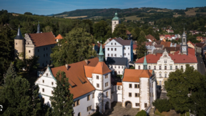 Retrohrátky na státním zámku v Benešově nad Ploučnicí