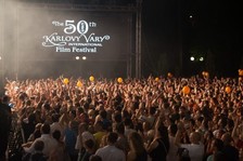 Karlovarský festival KVIFF zahájí opět velký koncert před Thermalem