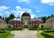 Slavnost růží na zámku Veltrusy-Ostrov