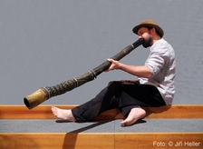 Didgeridoo Ondřeje Smeykala opět v Betlémské kapli