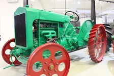 Jede traktor - Národní zemědělské muzeum