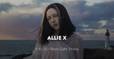 Allie X v Rock Café