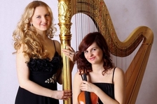 Filharmoniště: Duo Beautiful Strings s baletkou Annou Homolou (pro děti 0-3 let) - Novoměstská radnice Praha