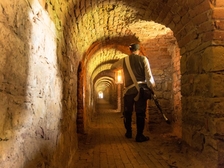 Noční prohlídky podzemních chodeb - Pevnost Terezín