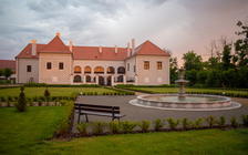Prohlídka parku zámku Valeč s Lenkou Křesadlovou, exkurze - Zámek Valeč