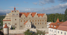 Divadlo Pohádka - Kterak dva chrousti stavěli hrad - Zámek Horšovský Týn