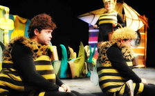 Zimní příhody včelích medvídků - Divadlo Alfa