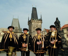 Adventní koncerty 2014 na Malostranské mostecké věži Karlova mostu