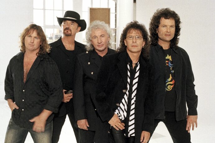 Legendy glam rocku Smokie se vrací do Brna – hledá se předkapela!