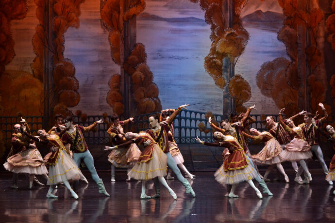 Slavný Moscow City Ballet přijede s Labutím jezerem