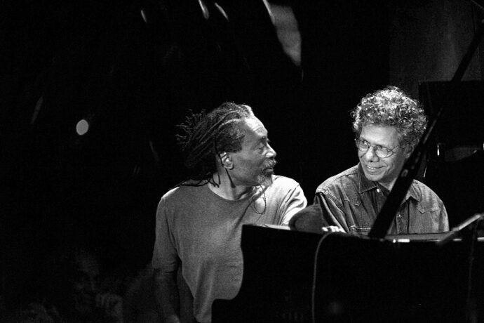 JazzFestBrno vytahuje další vysoké karty: Po McFerrinovi, Coreovi a Reeves ohlásil i nominanta na Grammy Hersche a hvězdy nastupující generace