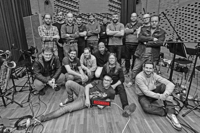 B-SIDE BAND natočili výroční album s držitelem Grammy Kurtem Ellingem – vychází 13. března