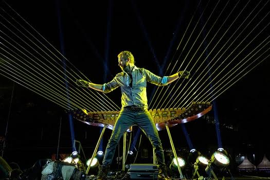 Colours of Ostrava 2017: Justice poprvé v ČR, Michal Hrůza s Janáčkovou filharmonií Ostrava i čtyřicetimetrová harfa