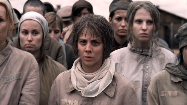 Film 8 hlav šílenství s Anetou Langerovou v hlavní roli ruské básnířky Anny Barkovové je hotov. Do kin přijde letos na podzim