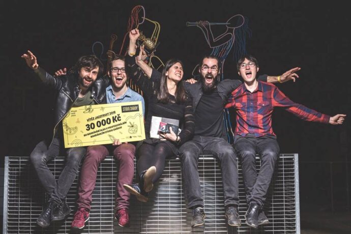 Festival Mladí ladí jazz hledá mladé talenty z Česka i zahraničí; vyhlašuje další ročník mezinárodní soutěže Jazzfruit