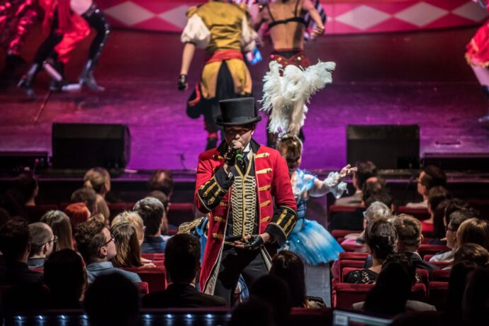 Divácky úspěšná The Greatest Show se na podzim vrátí do Divadla Hybernia