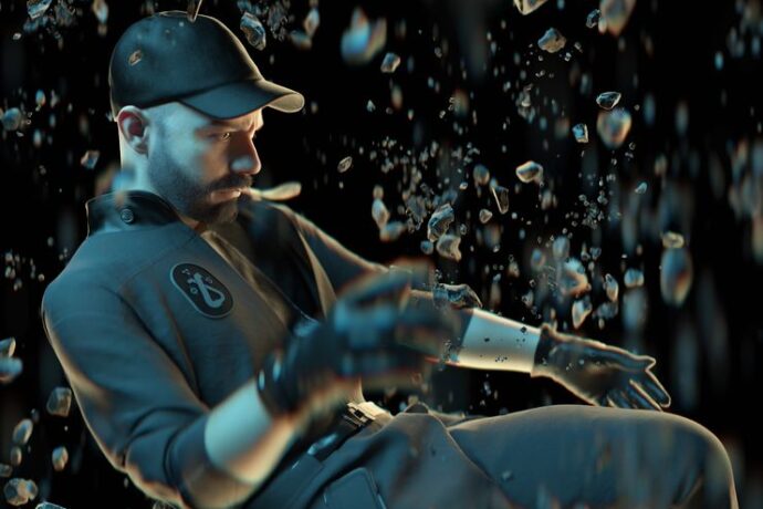 Francouzský hudební mág Woodkid okouzlí příští rok v květnu Prahu