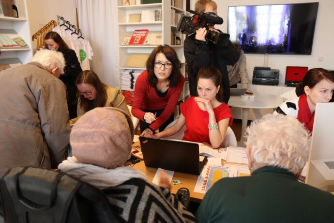 Po první hodině prodeje vstupenek na Smetanovu Litomyšl se vyprodalo 9 pořadů
