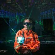 Squarepusher zahraje poprvé v České republice. Legenda elektronické hudby vystoupí na festivalu Pop Messe
