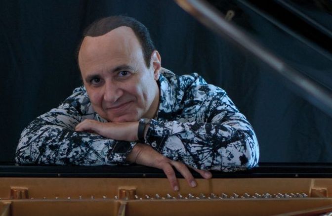 27. Mezinárodní festival jazzového piana – sólové recitály. Prolog Michel Camilo (Dominikánská republika / Spojené státy)