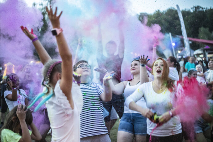 Oblíbený Přehrady FEST odtajnil své interprety. V roce 2023 rozezní Vranov, Seč a Veselí nad Lužnicí WOHNOUT, MIG 21 nebo Pokáč!