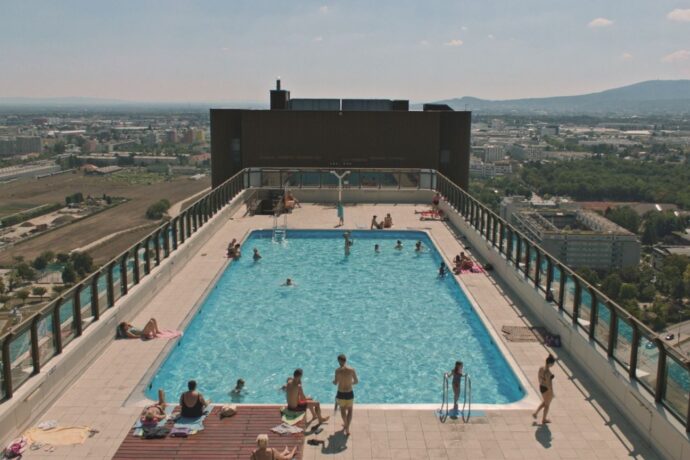 Od progresivních staveb po bizarnosti ve veřejném prostoru – festival Film a architektura zahájil předprodej