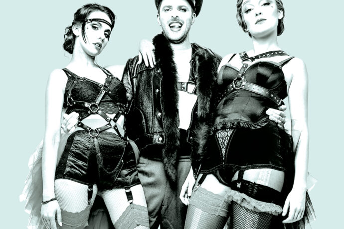 Cabaret. Willkommen, bienvenue, welcome!