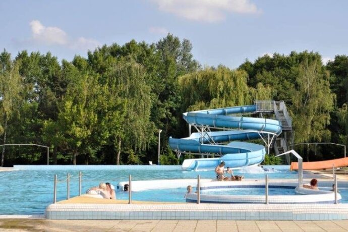 Letní koupaliště Mělník a krytý plavecký bazén
