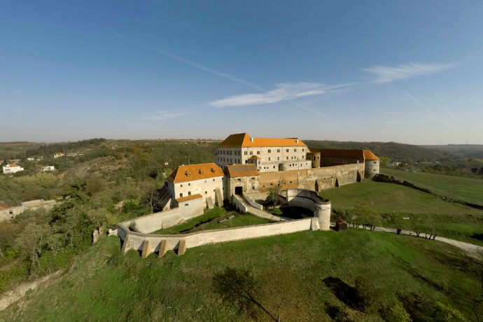 Hrad a zámek Dolní Kounice – výjimečné místo plné pozitivní energie a fantastické atmosféry
