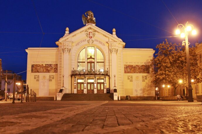 Východočeské divadlo Pardubice
