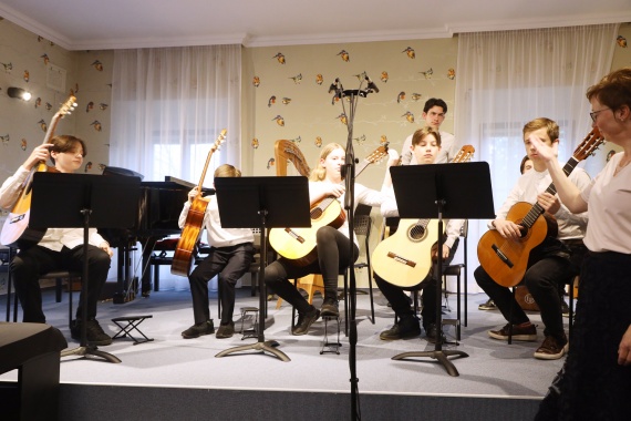 Koncert ZUŠ Marie Podvalové ke 270. výročí narození W. A. Mozarta – Novoměstská radnice