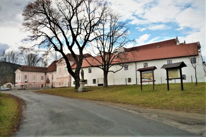 Hrádek u Sušic