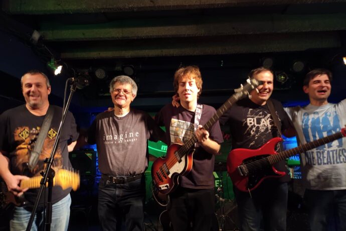 Professor (Beatles, Lennon, Deep Purple, Queen, AC/DC, etc…) – Vagon Club