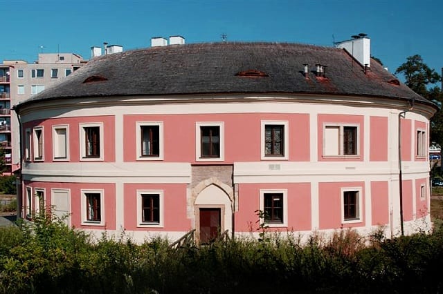 Chodovská vodní tvrz