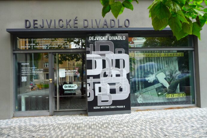 Dejvické divadlo