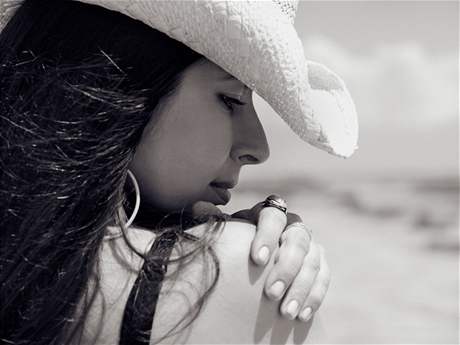Yvonne Sanchez Band - Jazz Dock
