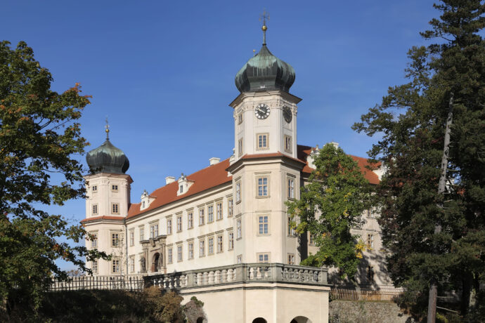 Zámek Mníšek pod Brdy. Foto: © Pavel Kříž, Mníšek pod Brdy
